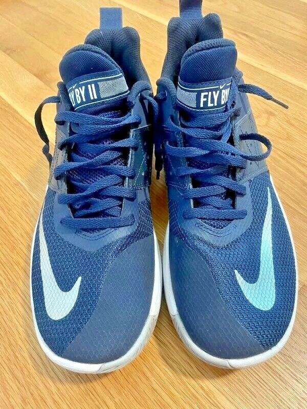 Nike flyby hotsell low ii