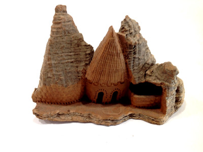 VINTAGE HAND CARVED MEXICAN FOLK ART VILLAGE HOUSE