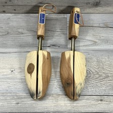Bostonian Wood Shoe Tree Keepers Set Split Toe Shaper Men's Medium Cedar