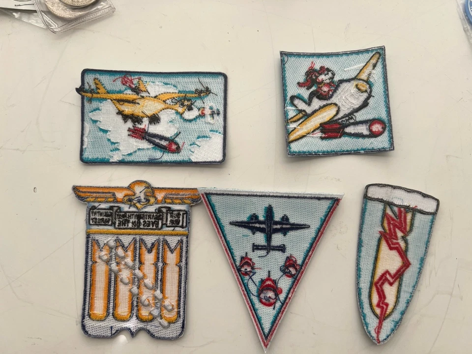 5 WWII embroidered Jacket Patches US 477th Tuskegee Airmen Bomber Bombardment - Image 2 of 4