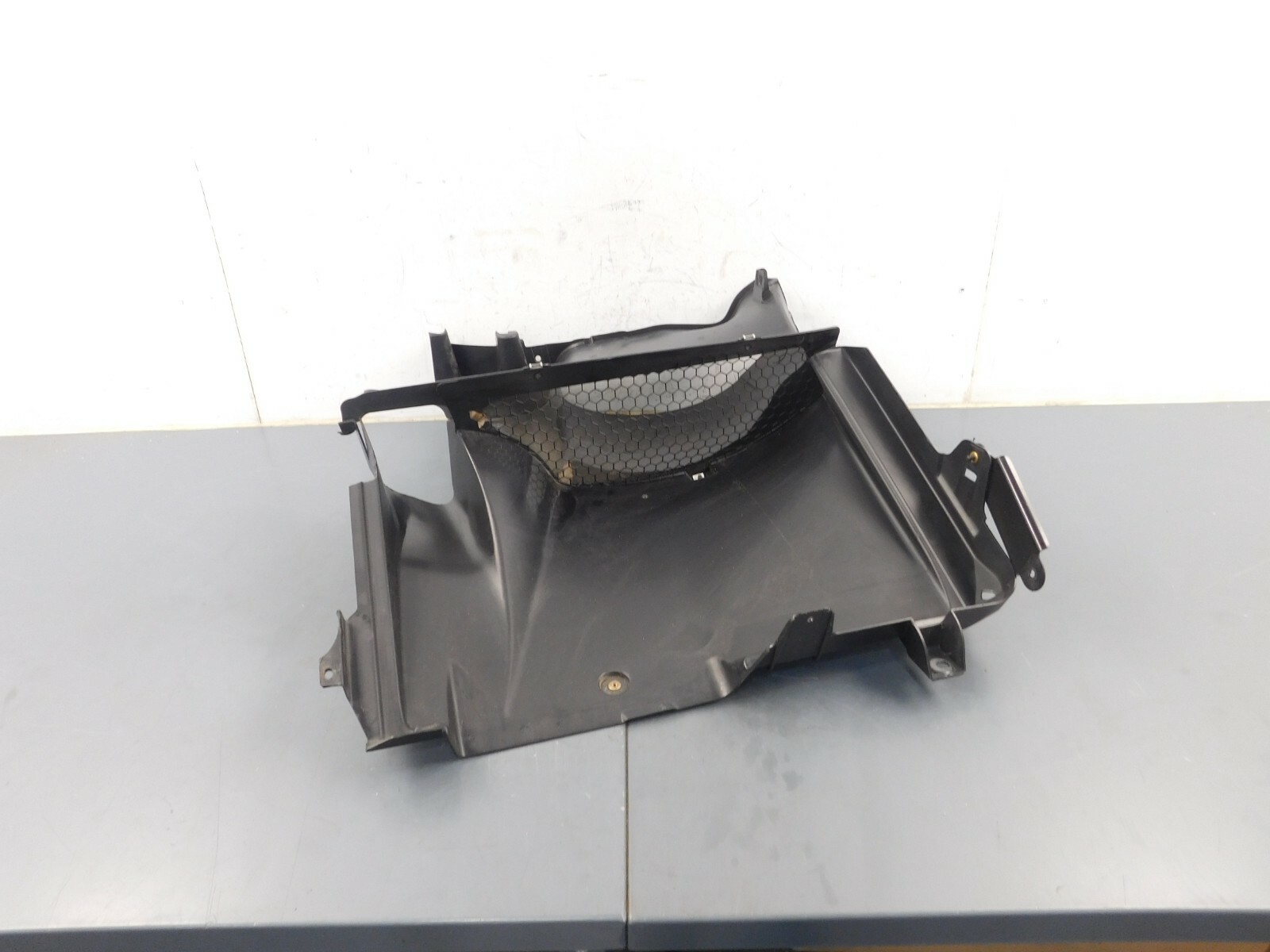 2019 17 18 19 20 McLaren 720S 720 Right Rear Air Duct Guide Panel #2 #3055 C6