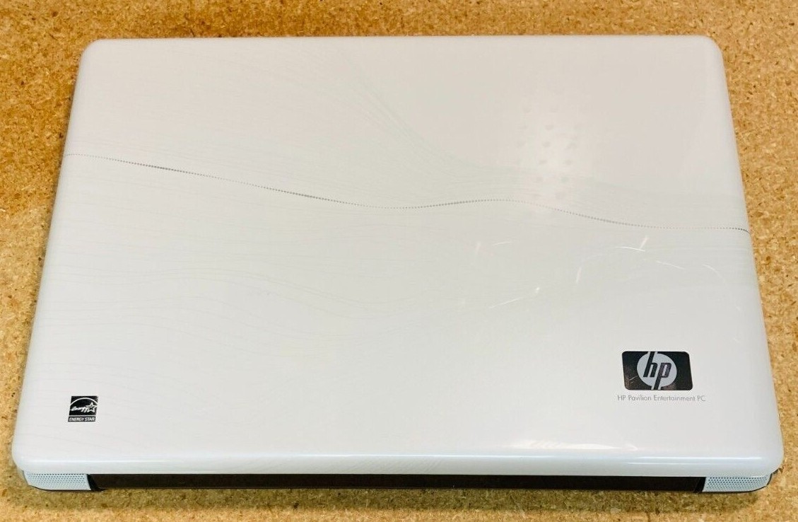 HP Pavilion Entertainment PC 14" No RAM No HDD No OS- FOR PARTS