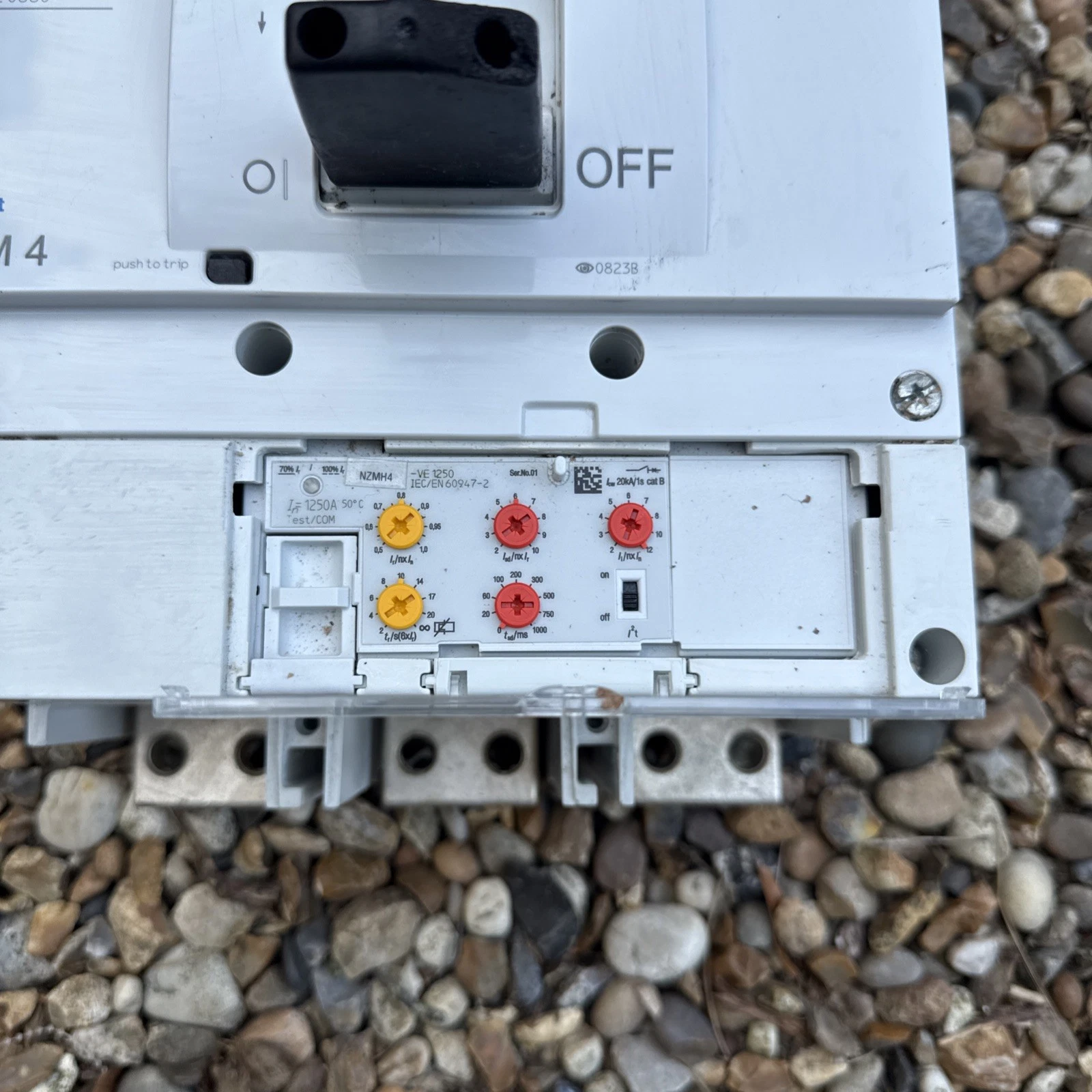 Eaton NZM 4 NZMH4 Circuit Breaker xEffect - Sold As Seen Untested 3