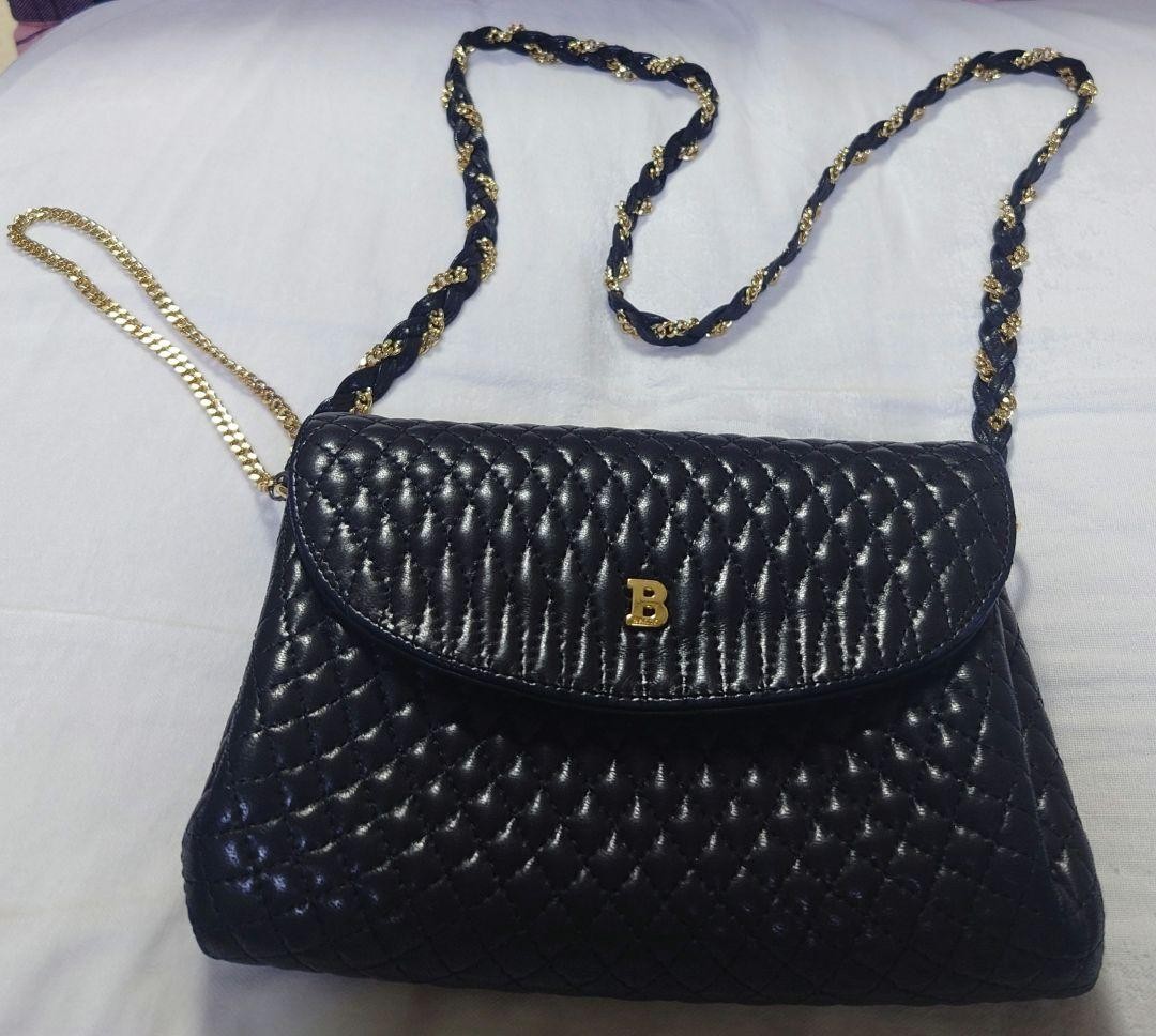 BALLY Shoulder bag Quilted Leather Black Vintage Authentic From Japan