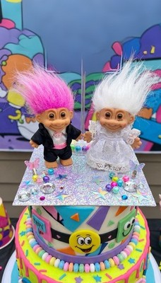 Vintage 90er nostalgische Troll Puppen Hochzeitstorte Topper Braut Bräutigam Geschenk schrullig neon