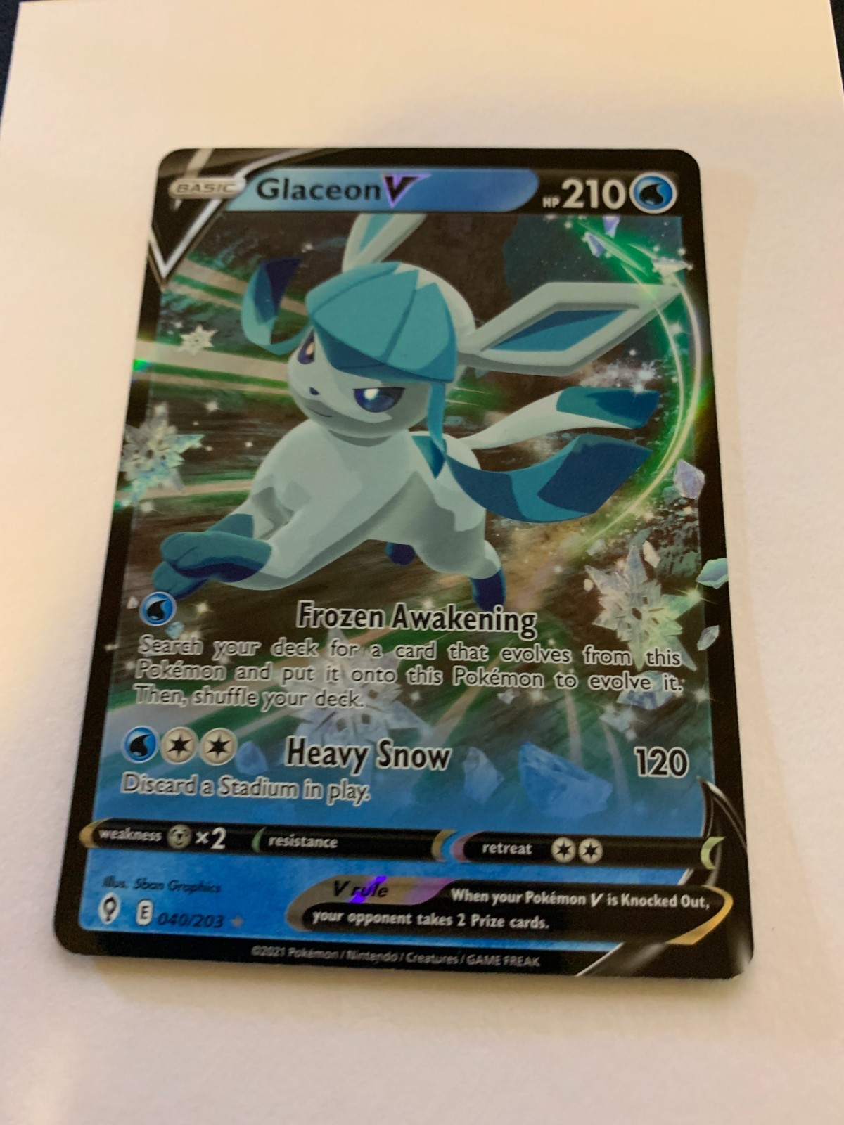 Glaceon V 040/203 Ultra Rare Holo Pokemon NM from evolving skies series