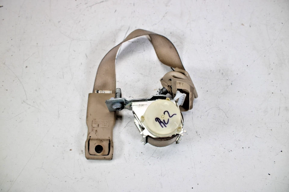 AL1Z78611B69AH 08-14 Lincoln Navigator trasero izquierdo segunda fila cinturón retractor Foto 2 de 4