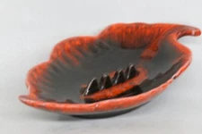 Mid Century Ceramic Hand Painted Leaf Ashtray Tray 2970B