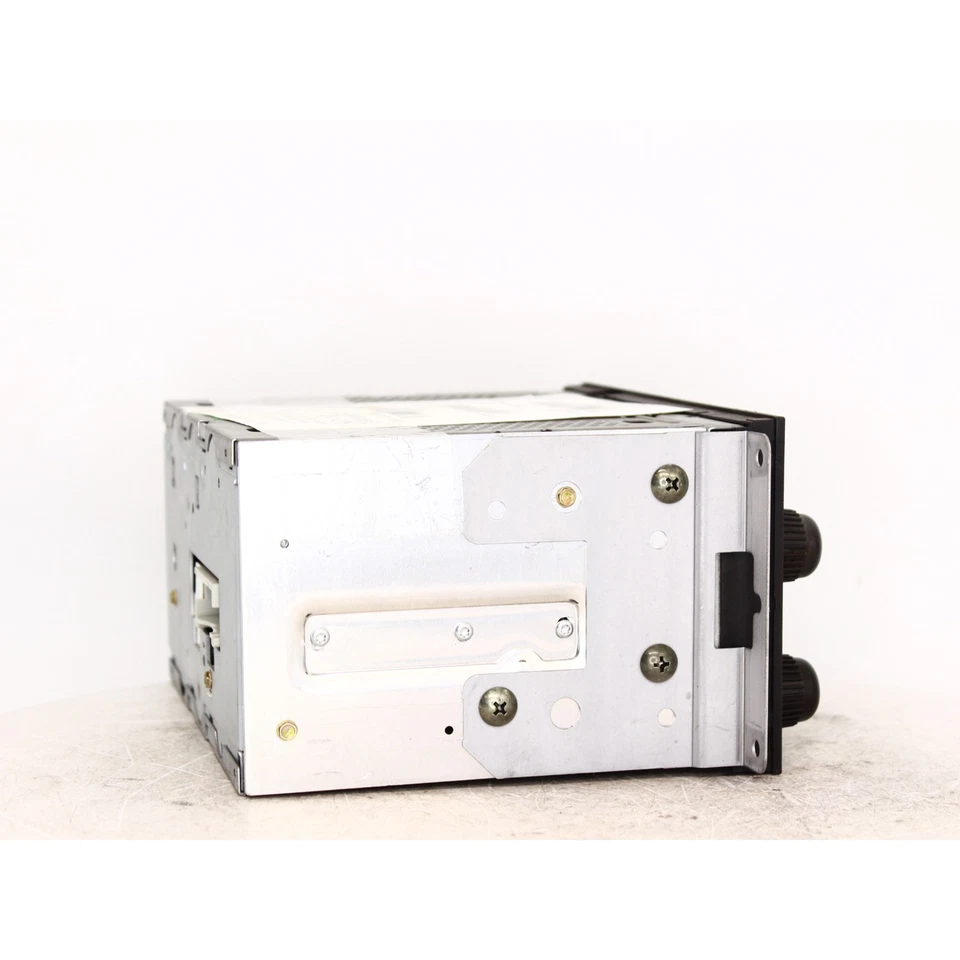 Chevrolet Metro 2001 receptor de radio número de pieza - 638-01239A usado Foto 4 de 4