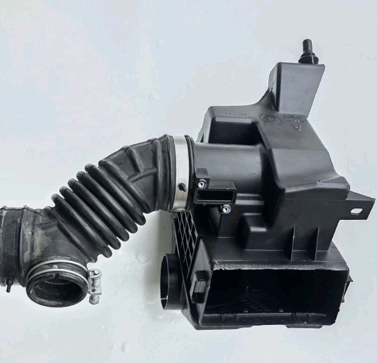 2013-2021 Nissan NV200 Air Cleaner Box  OEM 3LM0A Foto 4 de 4