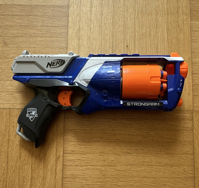 Gebraucht,NERF N-Strike Elite Strongarm Dart-Blaster, Blau/Orange/Grau/Schwarz