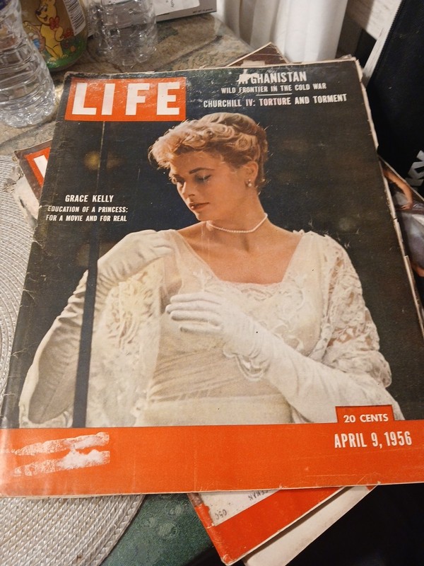 Vtg Life Magazine April 9 1956 Princess Grace Kelly Afghanistan Churchill IV