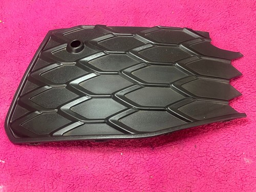 STOßSTANGENGITTER VORNE RECHTS VOLKSWAGEN GOLF VIII 5H0853666R