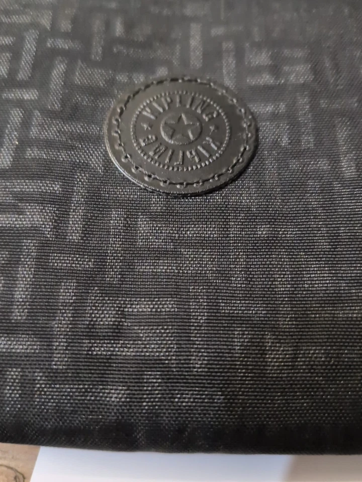 Portafoglio Grande Molte Tasche KIPLING Nero nuovo Con Cartellino - Immagine 2 di 4
