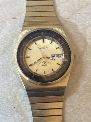 Vintage Pulsar Quartz 2001 Mens Day Date Gold Plated Watch 3  display picture 1