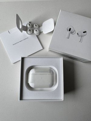 AirPod Pro  mit Verpackung - Case und links TOP - rechts Schaden s. Beschreibung