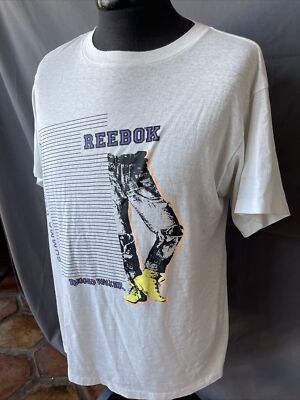 【M】REEBOK everyone CLASSIC BORDER TEE 100070678_D1_Model_eCom-tif.