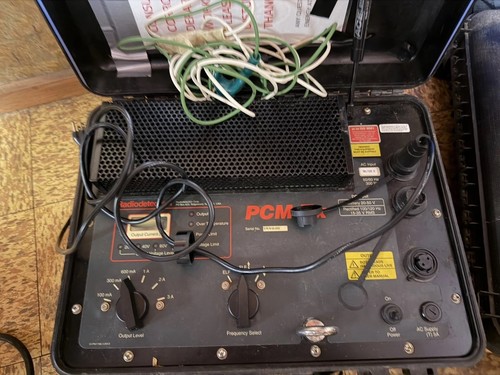 Radiodetection PCM‑TX   System POWERS ON