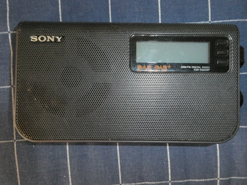 Sony XDR-S56 DBP tragbares DAB DAB+ Radio