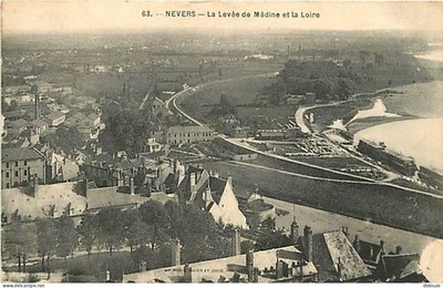 Alte Postkarte - 58 - Nevers - La Levée de Medine et la Loire - Luftaufnahme