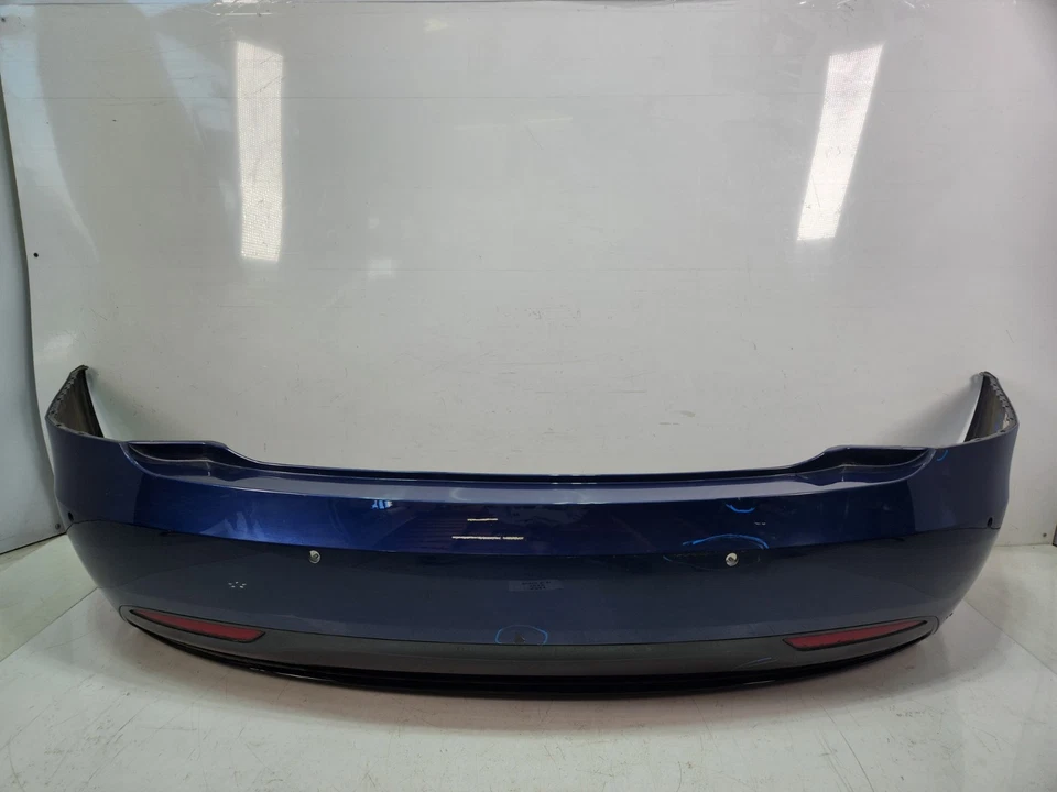✅ Cubierta de parachoques trasero Tesla Model S 2016-2020 OEM con protector contra salpicaduras azul PPSB NOTA* Foto 2 de 4