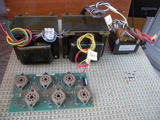 HUGE TUBE TRANSFORMER. USED (6) ORIGINAL 6550. 200 WATTS GOOD CONDITION.
