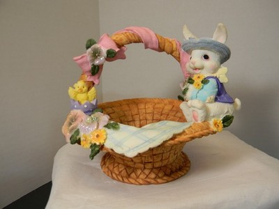 Easter Basket Trinket Knick Knack Bunnies Flowers, used condtion