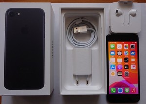 Apple iPhone 7 - 128GB - Schwarz, Ohne Simlock, OVP inkl. Spigen Tough Armor 2