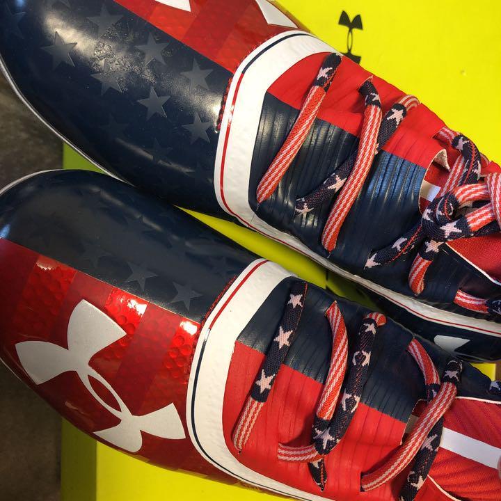 グローブ UNDER ARMOUR HIGHLIGHT MC LE 27.0 グローブ UNDER ARMOUR HIGHLIGHT MC LE 27.0 Under Armour