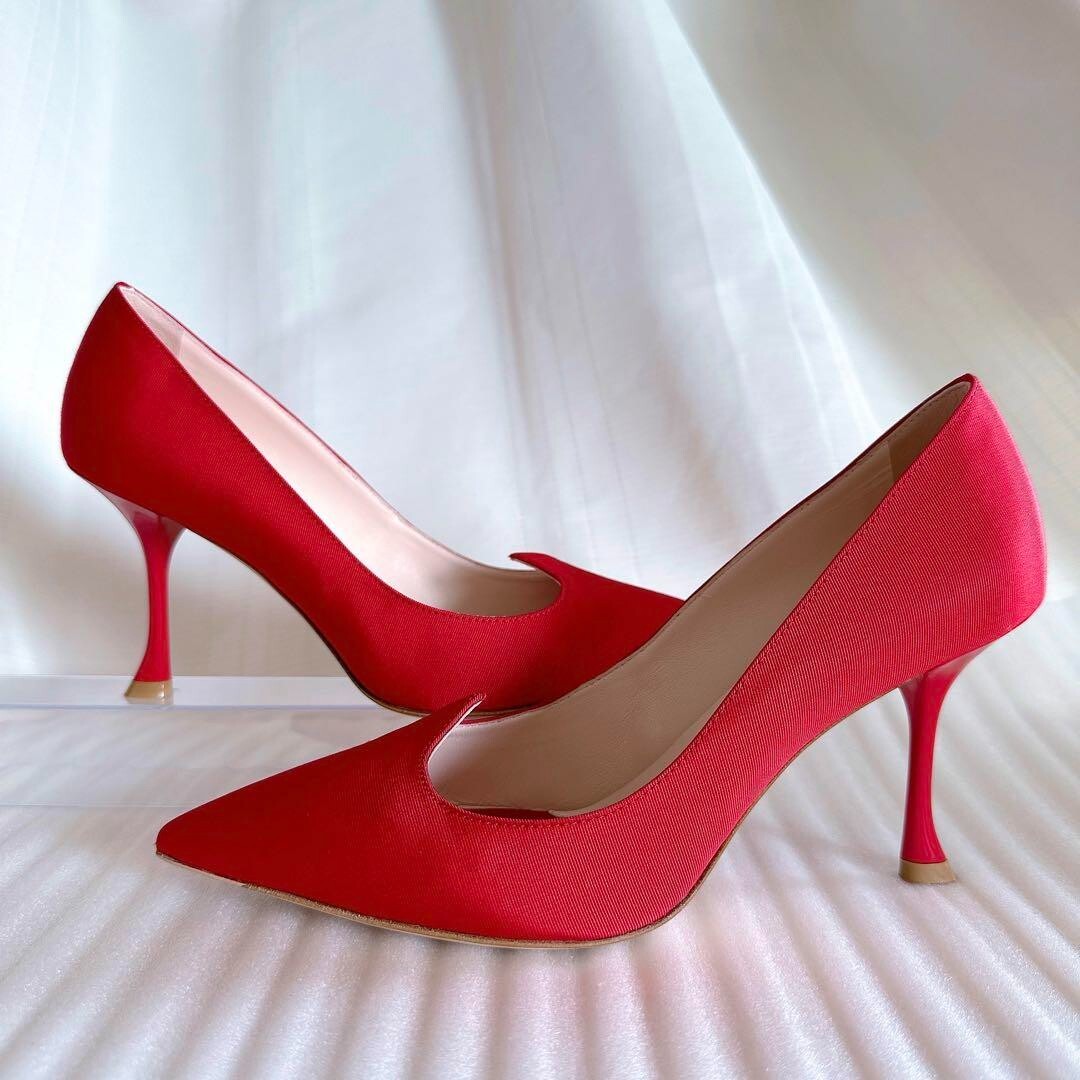 大幅値下！未使用全新美品。Roger Vivier high heels Roger Vivier Heart High Heel Pumps Sandals Shoes Size 36.5