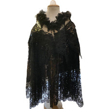 Refined Black Lace Shawl, Early 1900s