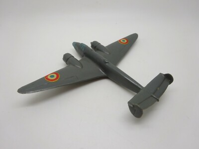 Macheta avion Liore Et Olivier LeO 451 France 1942 camuflaj 1:144