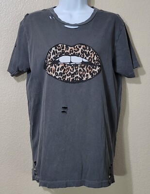 Lulusimonstudio T-shirt Womens Sz S Gray Cotton Graphic Tee Leopard Lips  Smile