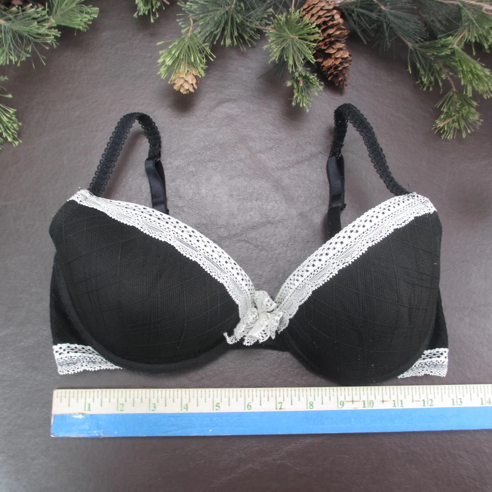 Sutiã Gilligan & O'Malley 34D preto renda acolchoado com aro fecho ajustável atrás - Imagem 2 de 4