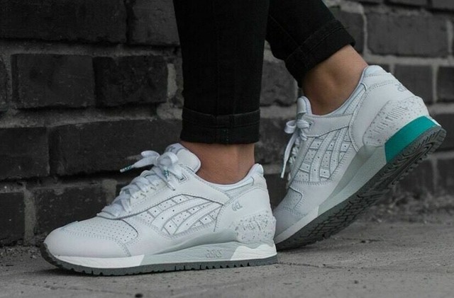 asics tiger gel respector