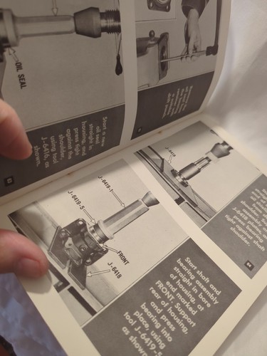Servicing The 1957 Tandem Axle Suspension Super Chevrolet Service Truck Guide - Picture 8 of 8