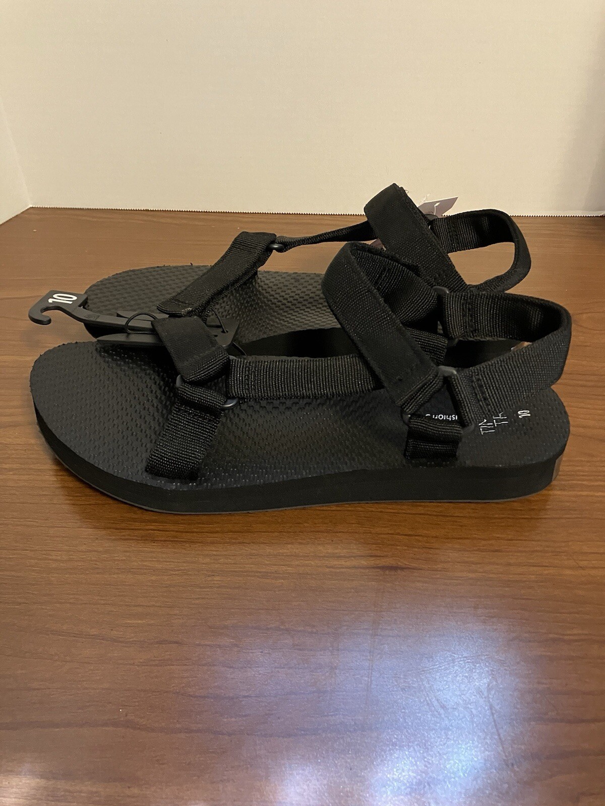 Picture 2 of 9