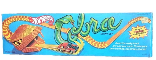 Vtg Mattel Hot Wheels 1983 Cobra Stunt Set Complete Nos