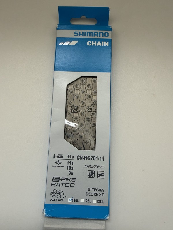 SHIMANO 105 11-Speed Super Narrow Road Chain (CN-HG601-11)