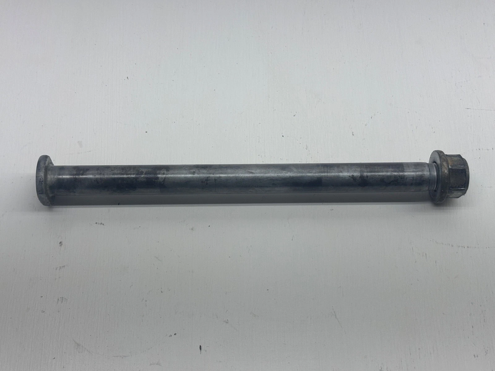 04-05 Kawasaki KX250F OEM Swingarm Axle Swing Arm Nut Spindle Pivot 33032-1189