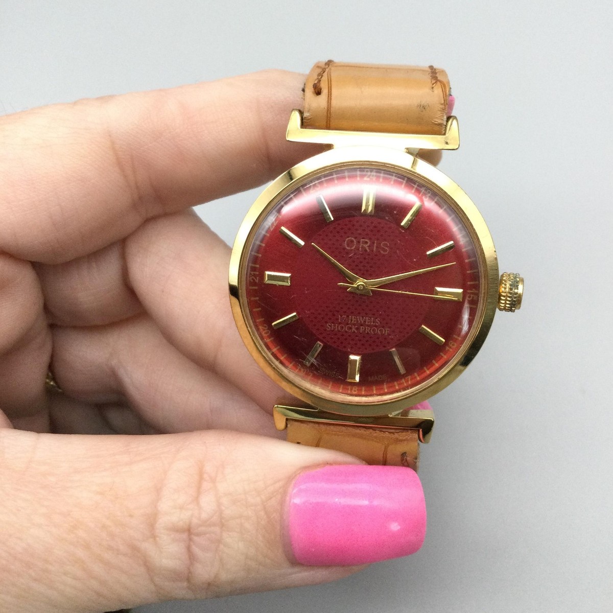 Vintage Oris Mens Watch 35mm Red Dial Gold Tone Manual Wind 17