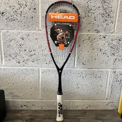 Head Ti 110 Nano Titanium Squashschläger mit Koffer Beschreibung lesen. 