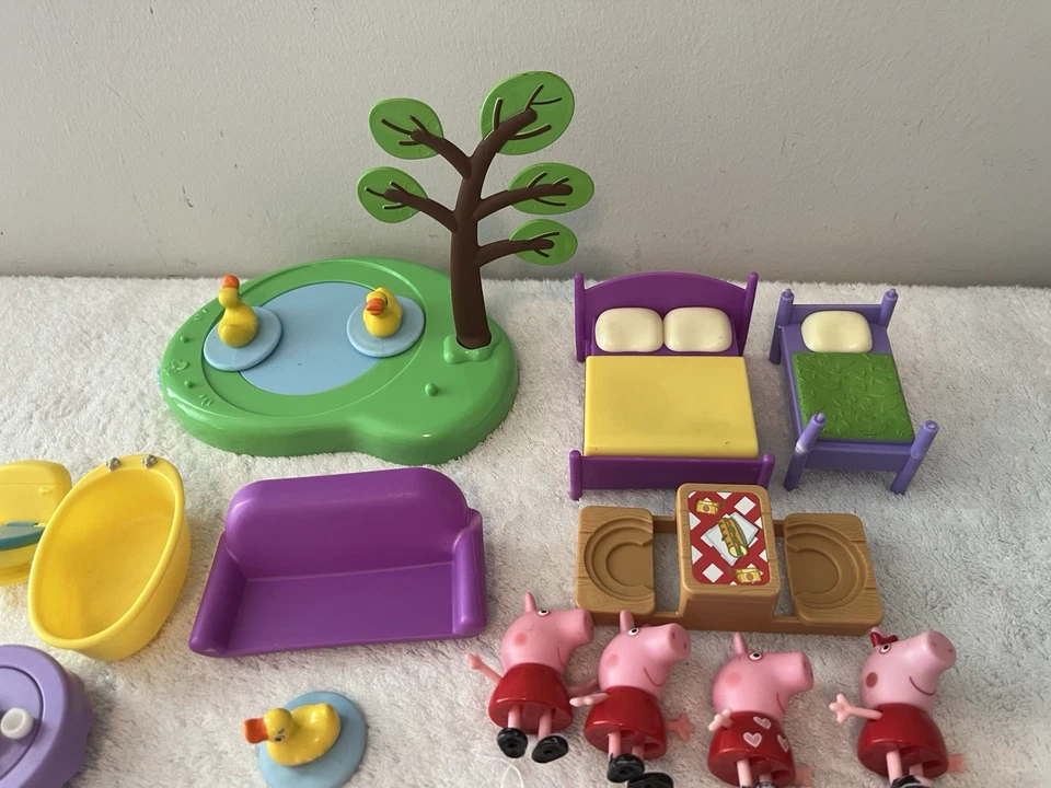 Lote de figuras y accesorios de Peppa Pig Foto 4 de 4