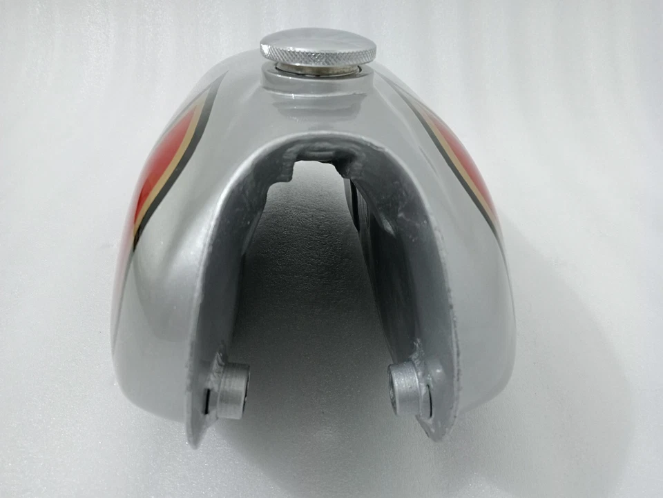 Tanque de gasolina Yamaha YZ80 YZ80A YZ80 de acero pintado plateado modelo 1974 a 1979 Foto 4 de 4