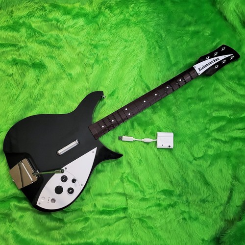 wii ROCK BAND The BEATLES Wireless RICKENBACKER GUITAR Controller