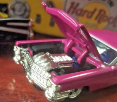 HOT WHEELS COLLECTIBLES CARS OF THE HARD ROCK CAFE BOXED SET