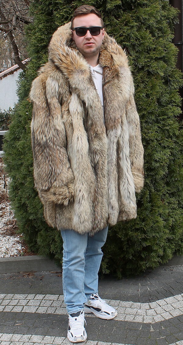 Mens real wolf fur coat Clearance