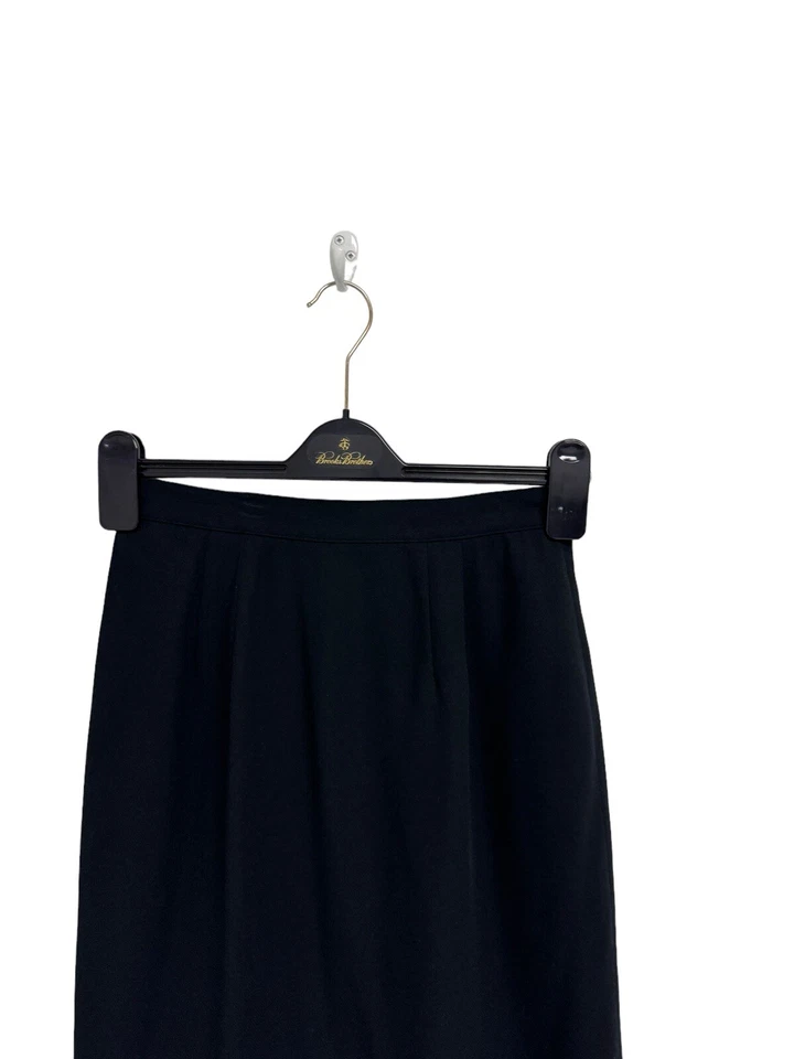 Falda recta negra de longitud media para mujer Amanda Smith Petite talla 4P Foto 3 de 4