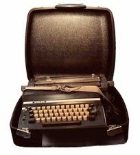 Adler Satellite 440 T-A Electric Typewriter• 8’ Power Cord•Blue•Tested/Working thumbnail