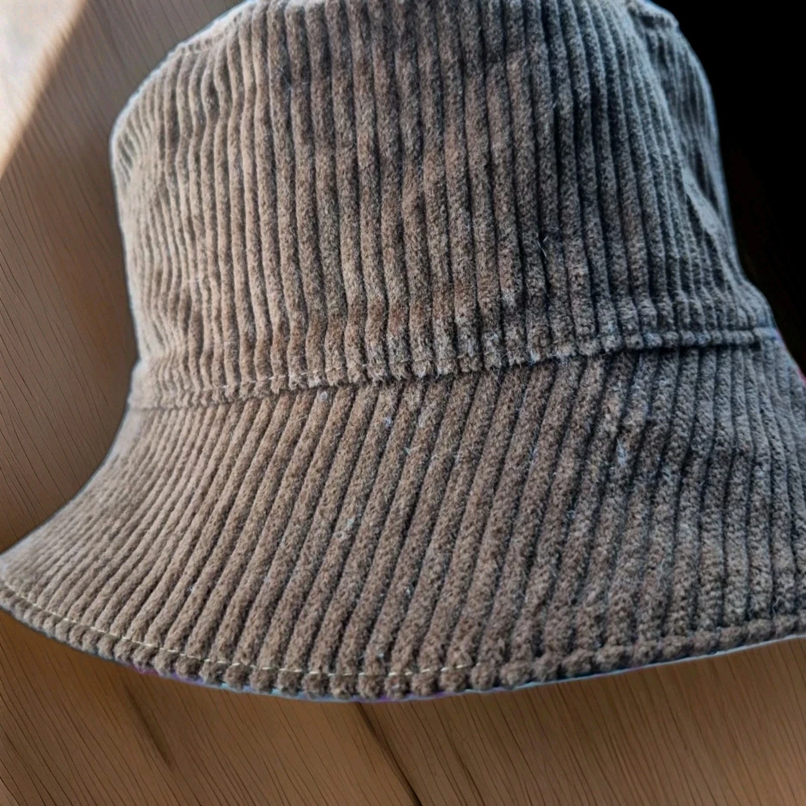 Anthropologie Women’s Hat Corduroy Bucket Cinnamon Brown Quilted Interior One Sz
Opens in a new wind